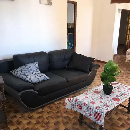 T4 Avec Balcon Apartamento *